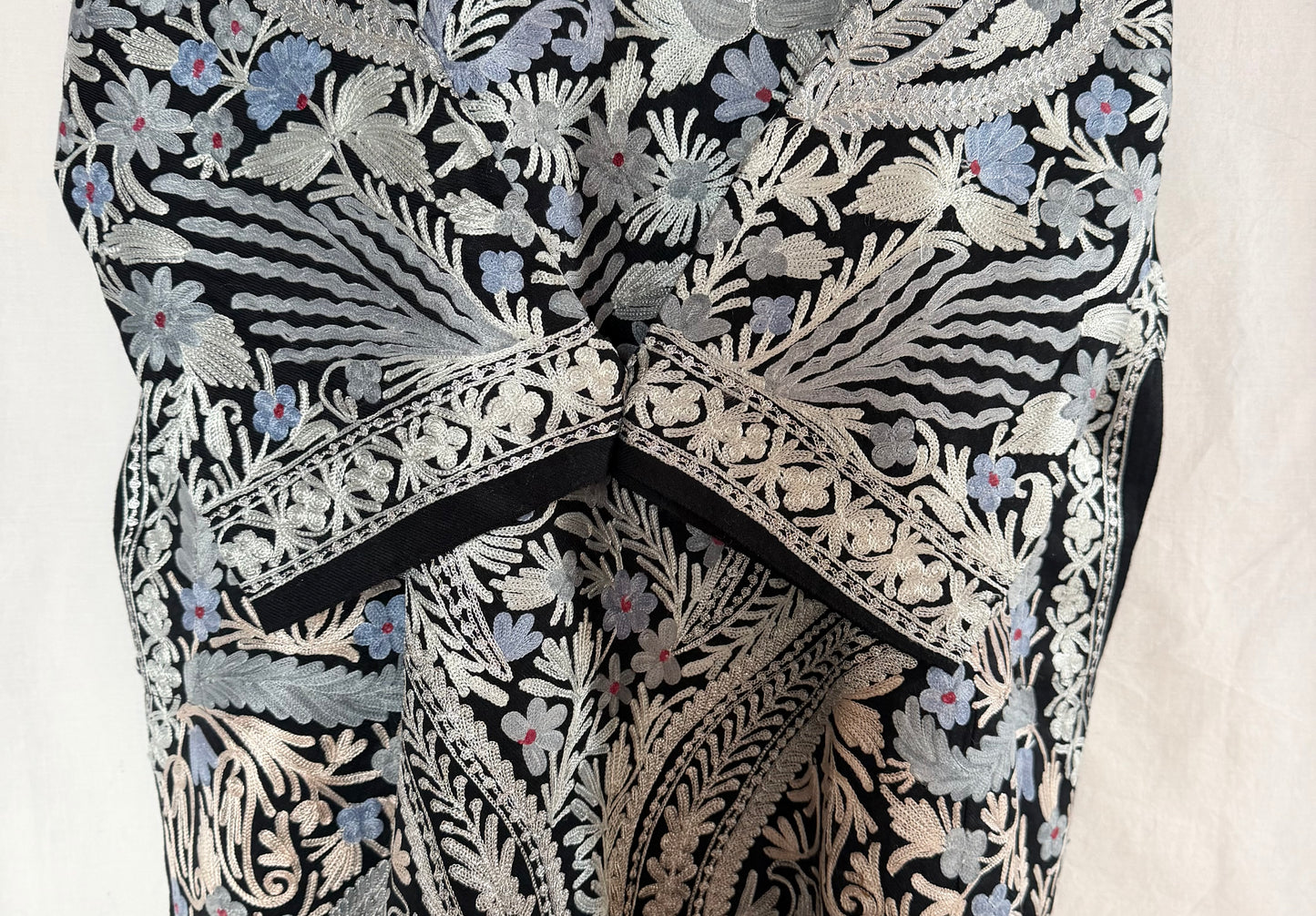 Black Jaal Daar Raffal Pheran