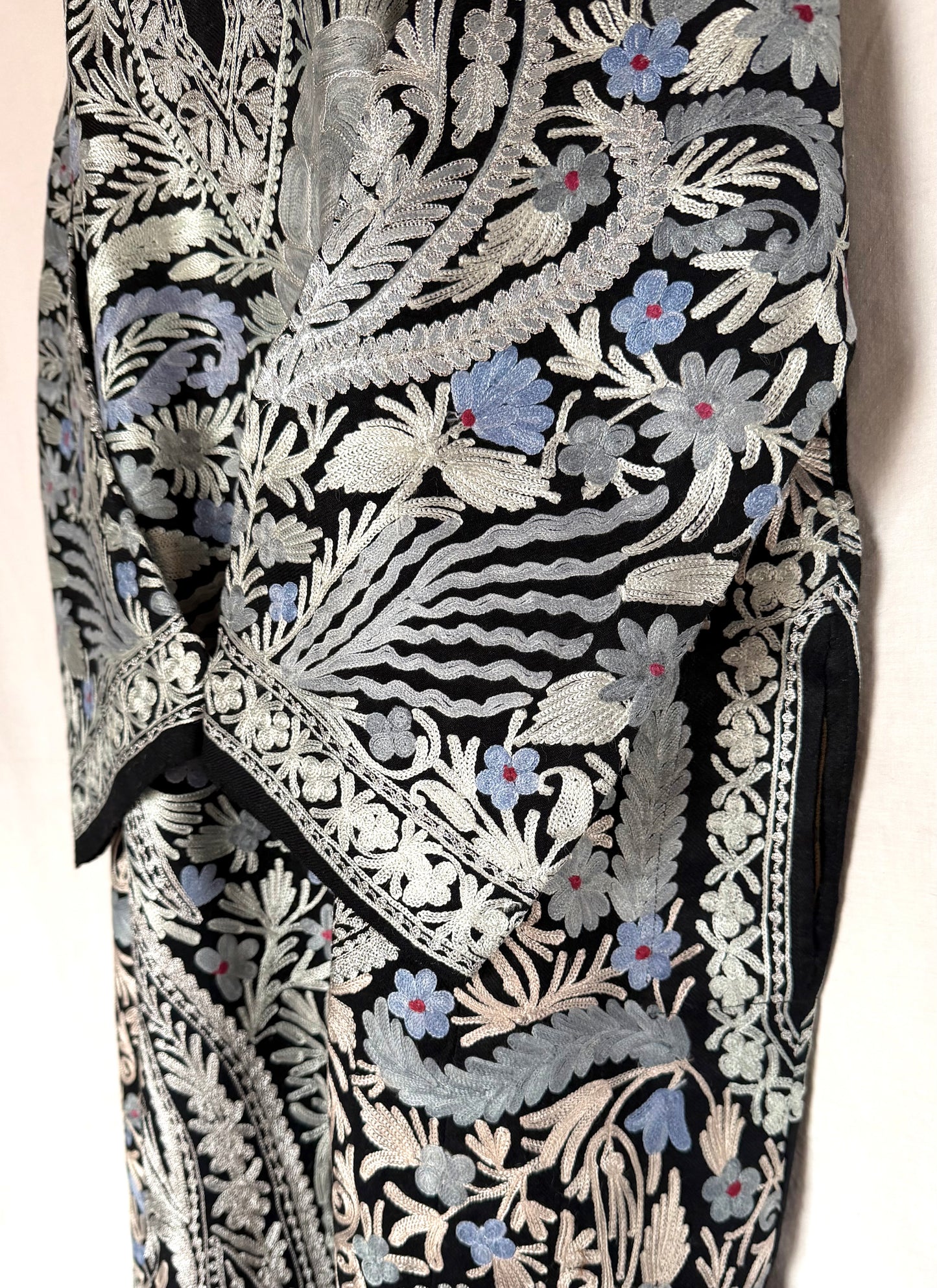 Black Jaal Daar Raffal Pheran