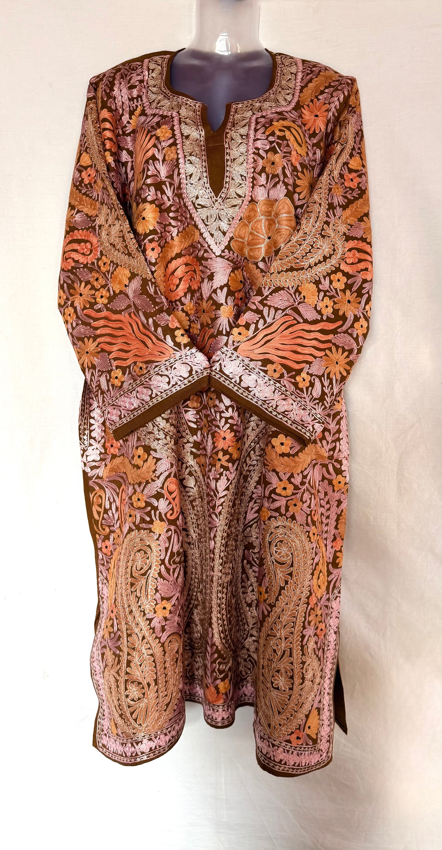 Brown Jaal Daar Raffal Pheran