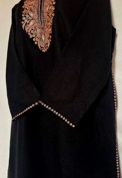 Regal Black & Gold Ensemble