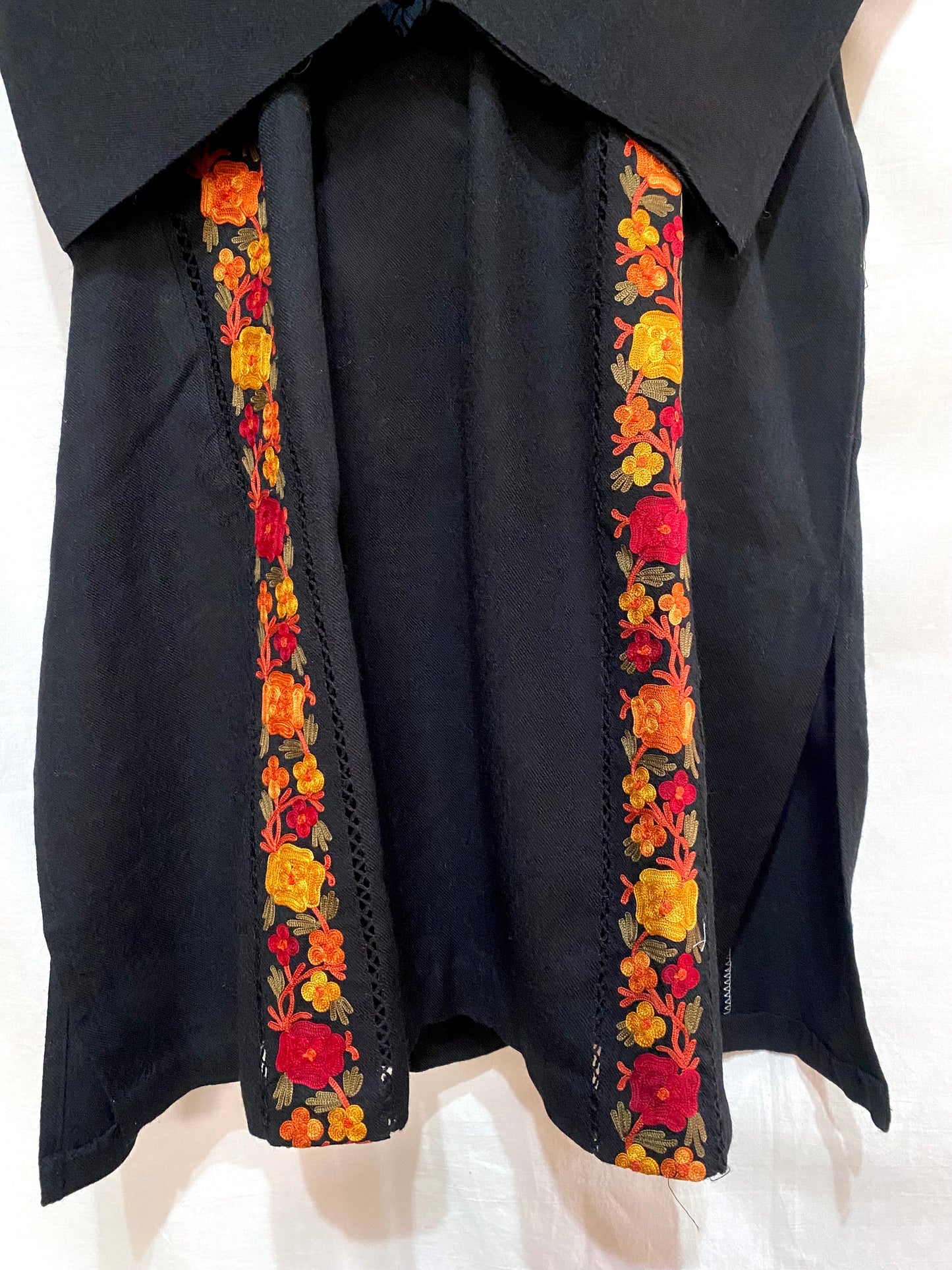 Black Royale Raffal Pheran